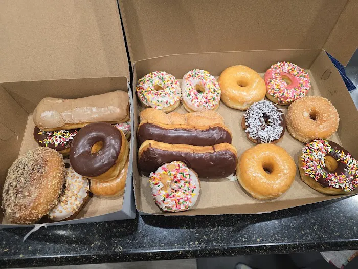 Drizzle Donut Co Picture 10