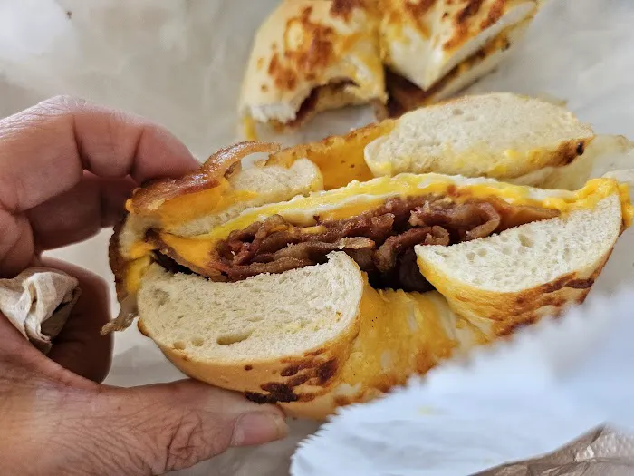 DJ's Bagel Café Picture 7