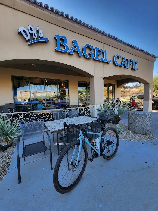 DJ's Bagel Café Picture 10