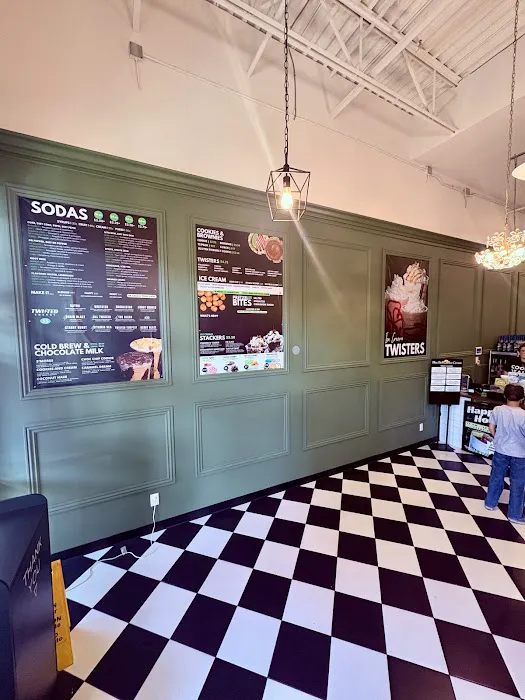 Twisted Sugar East Mesa Picture 5
