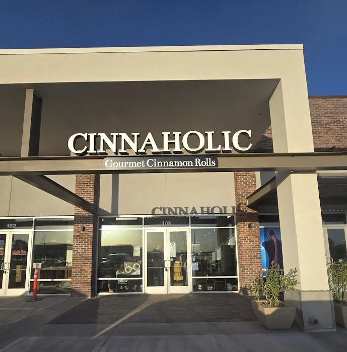 Cinnaholic Picture 6