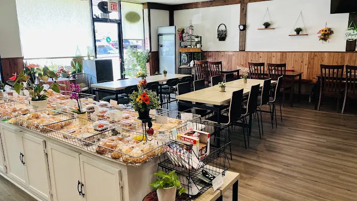 Tea Zone Bakery & Cafe Picture 5