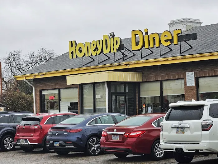 HoneyDip Donuts & Diner Picture 7