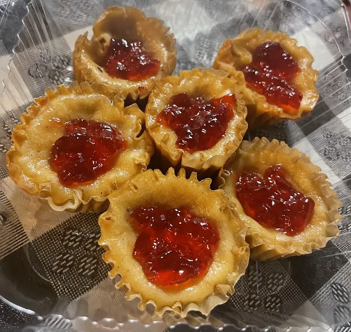 Ri'Joyce Pies Picture 8