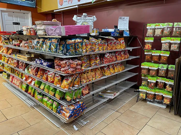 Sabor Latino Bakery & Grocery Picture 5