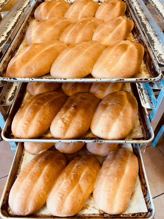 Sabor Latino Bakery & Grocery Picture 3