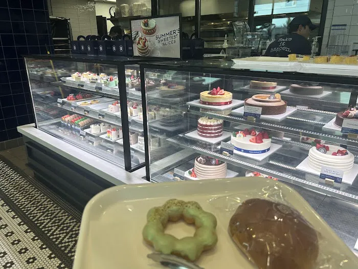 Paris Baguette Picture 8