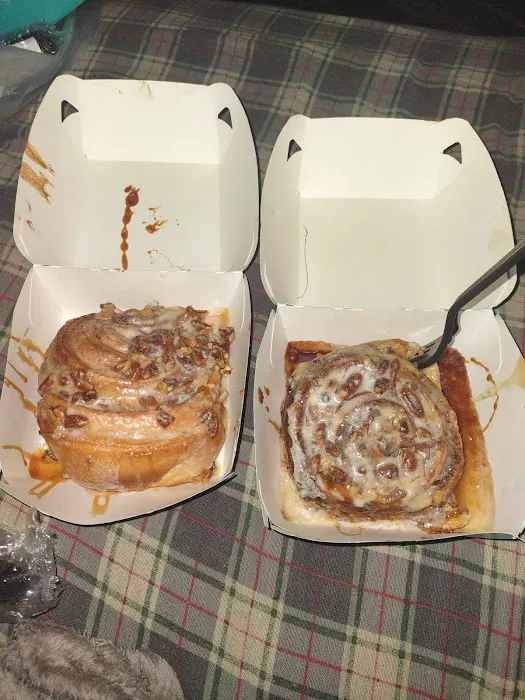 Cinnabon Picture 7