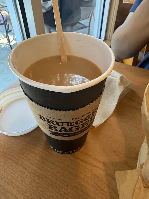 Bruegger's Bagels Picture 3