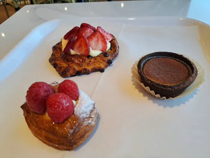 Paris Baguette Picture 5
