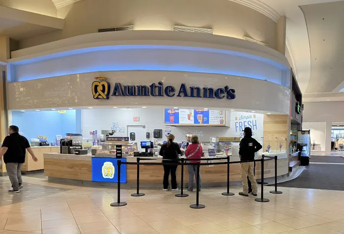 Auntie Anne's Picture 8