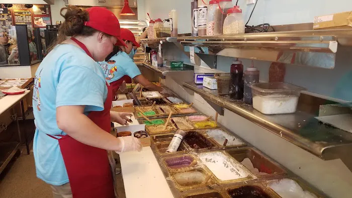 Duck Donuts Picture 7