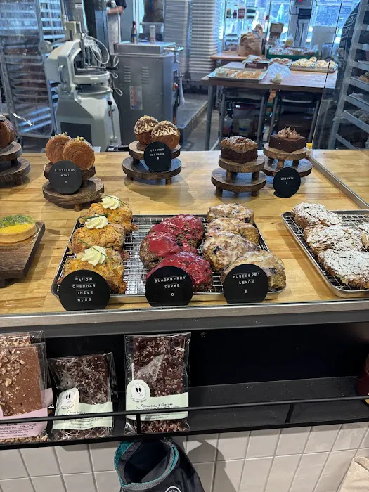 Littleton's Market Bakery Picture 3