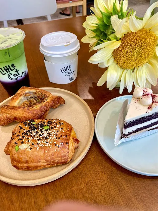 Three Bites Bakery Picture 5