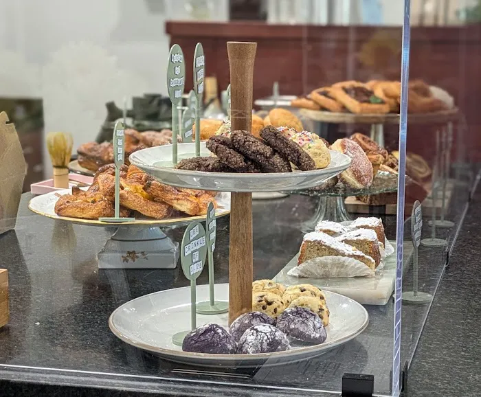 Three Bites Bakery Picture 7