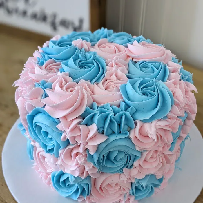 Smallcakes Cupcakery and Creamery Picture 7
