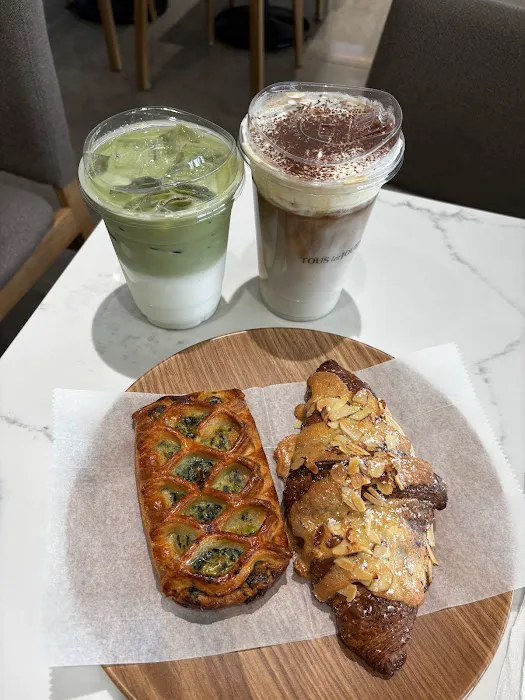 TOUS les JOURS Bakery & Cafe Picture 6