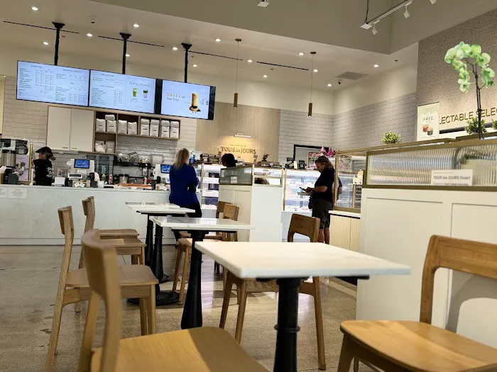 TOUS les JOURS Bakery & Cafe Picture 9