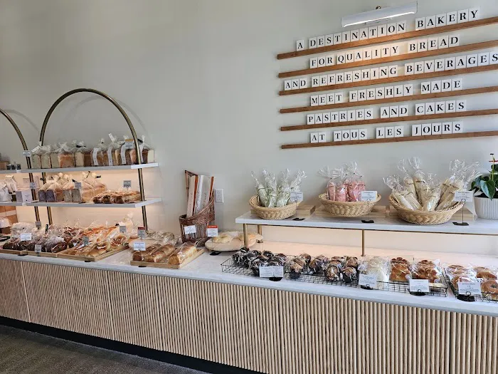 TOUS les JOURS Bakery & Cafe Picture 4