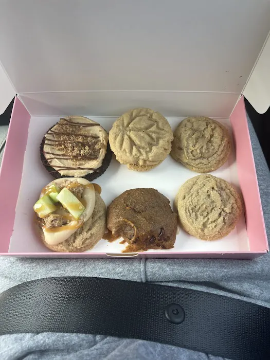 Crumbl - New Albany Picture 8