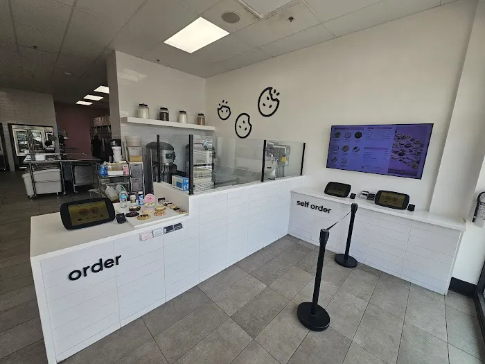 Crumbl - New Albany Picture 9