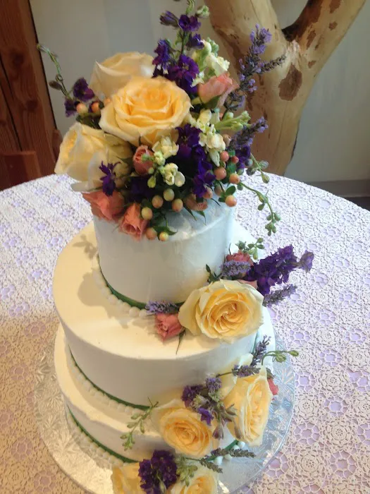 Shawnee Hills Bakery featuring Dublin Cake Cottage Picture 2