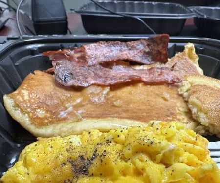 Foxu2019s Bagel & Deli