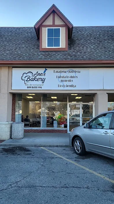 Ana's Bakery Picture 9