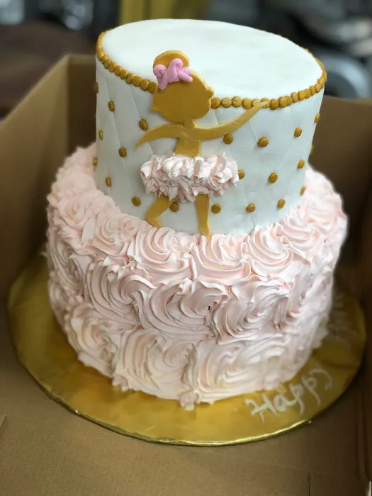 Cakes Creatively by Crystal Picture 1