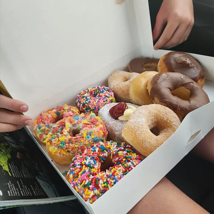 Dixie Cream Donuts Picture 1