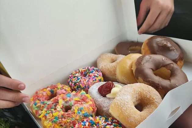 Dixie Cream Donuts
