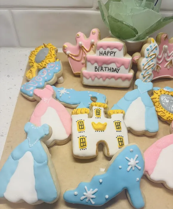 Lovey's Sweets Picture 6