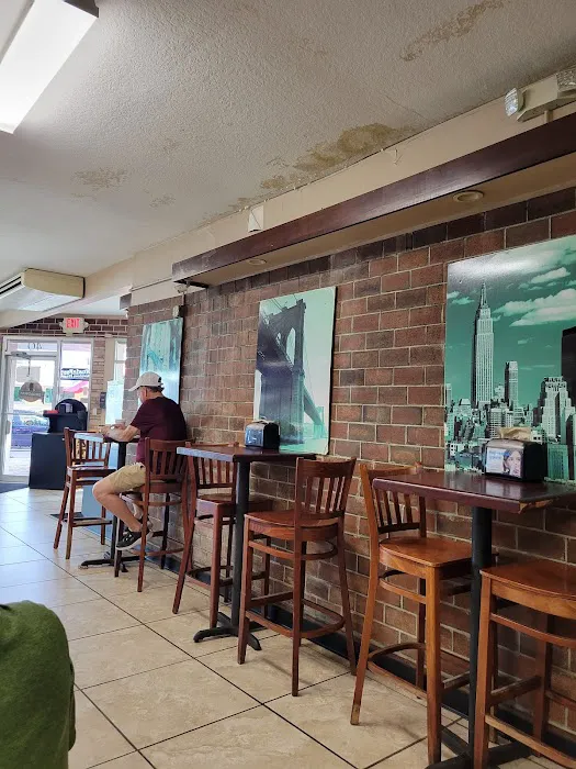 Broadway Bagels & Deli Picture 8