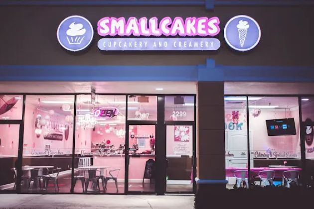 Smallcakes Stuart