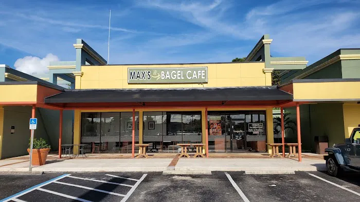Max's Bagel Cafe Picture 1