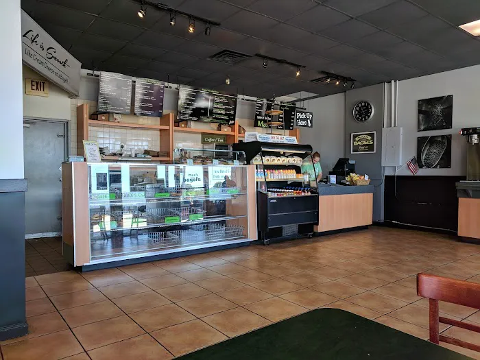 Max's Bagel Cafe Picture 5