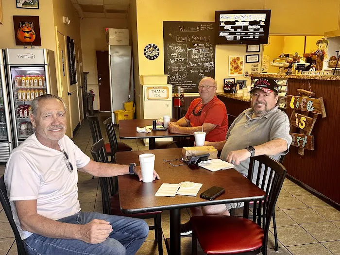 Bagel Bites Cafe Picture 4