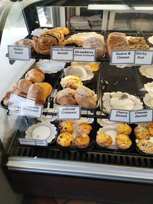 Importico's Bakery Cafe' Picture 9