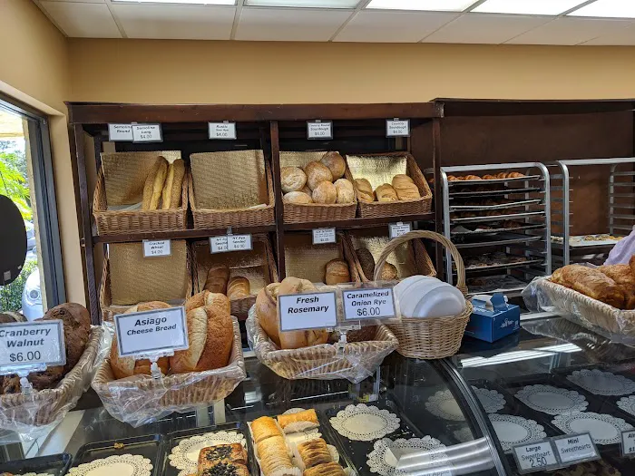 Importico's Bakery Cafe' Picture 2