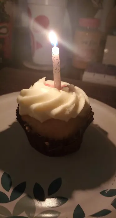 Smallcakes Cupcakery Picture 7