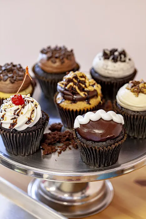 Smallcakes Cupcakery Picture 8