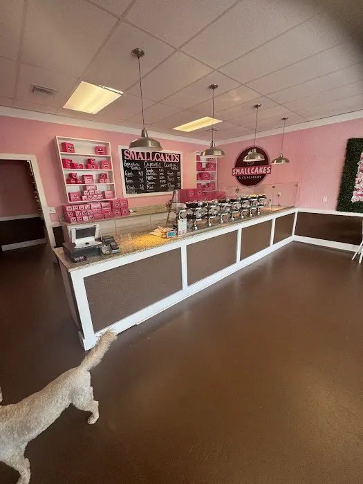 Smallcakes Cupcakery Picture 9