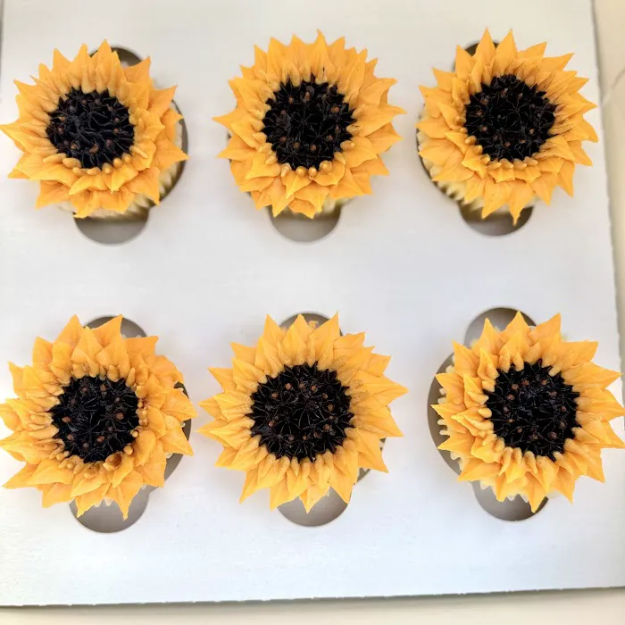 Wildflour Cupcakes Picture 6