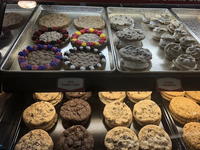 Mrs. Fields Cookies Picture 6