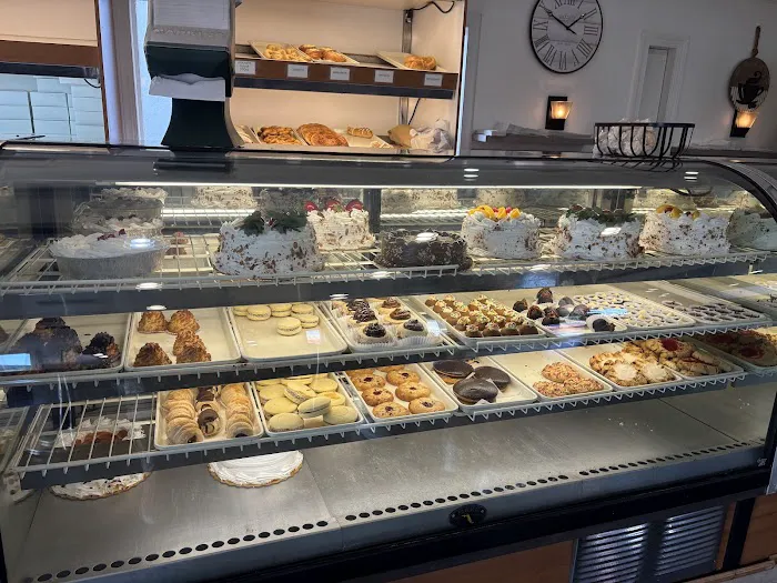 Tulipan Bakery Picture 9