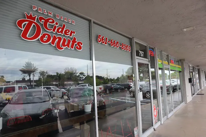Palm Beach Cider Donuts Picture 2