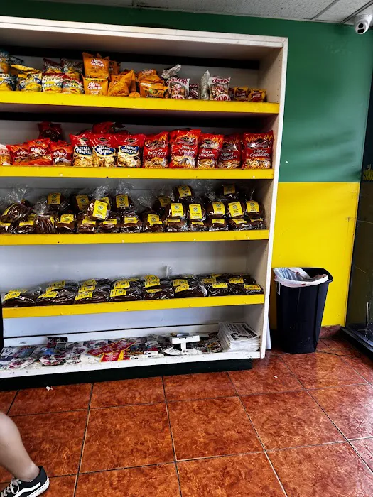 Island Style Bakery Picture 7
