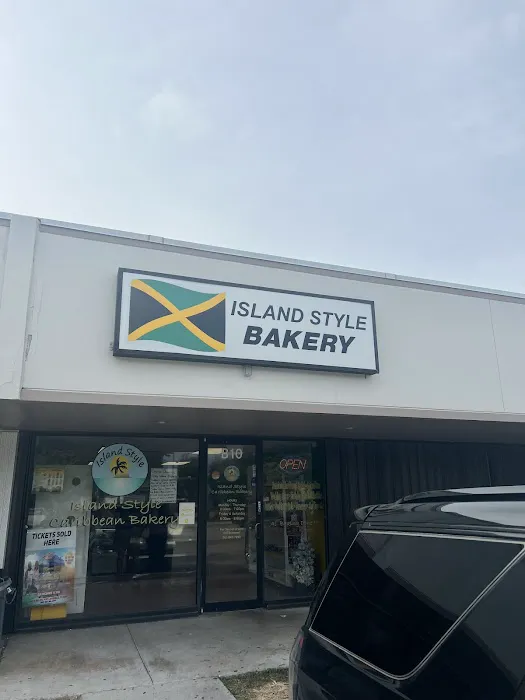 Island Style Bakery Picture 5