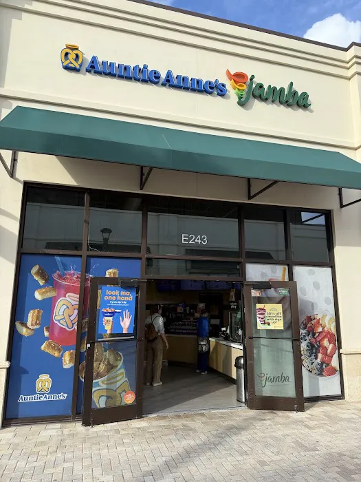 Auntie Anne's Picture 2