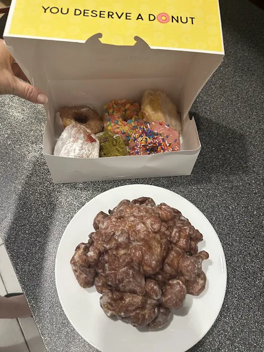 Dixie Highway Donuts Picture 10